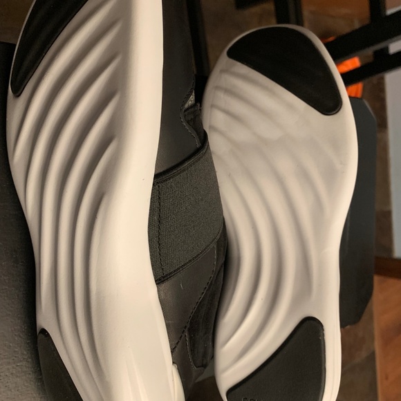 NWT! Super Cool Cole Haan Ella Slip-On Sneakers - Picture 3 of 4